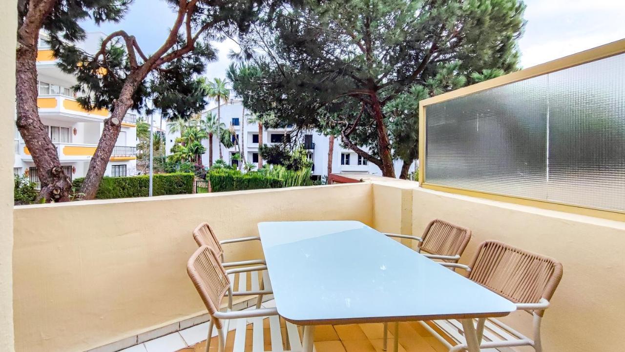 Oleholidays 411 Romana Playa Junto A La Playa Marbella Exterior photo