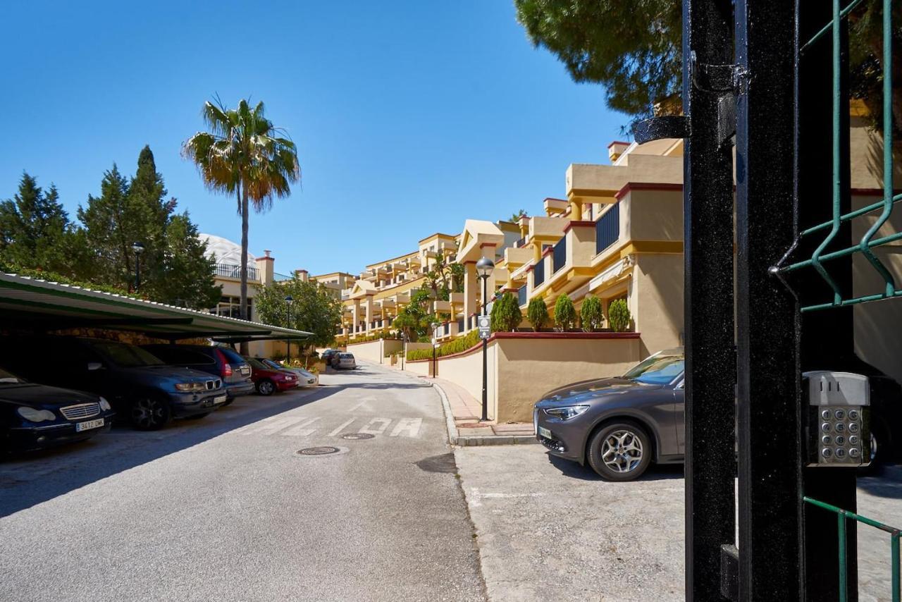 Oleholidays 411 Romana Playa Junto A La Playa Marbella Exterior photo